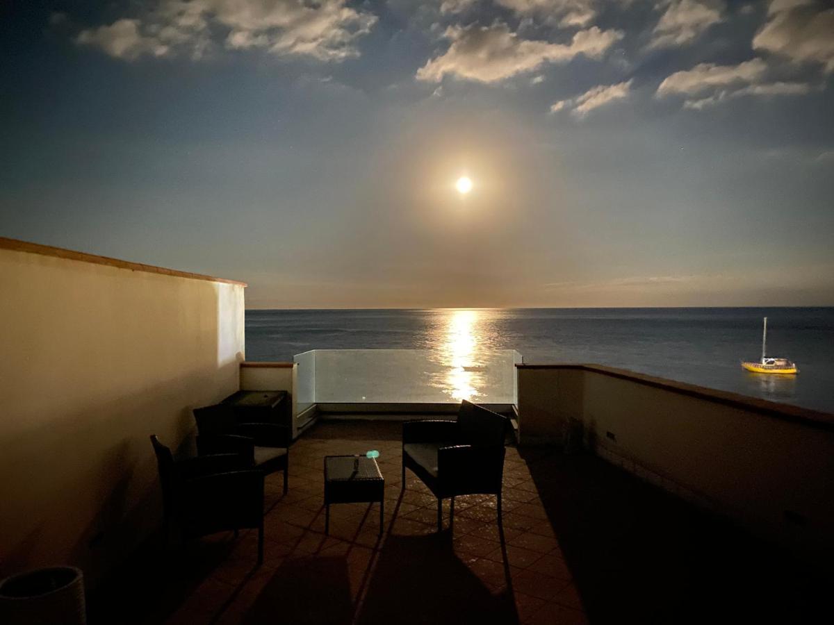 Beach Penthouse Marisol 2Floors, Central Letojanni Luaran gambar